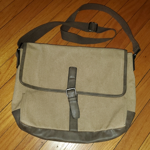 Other - Canvas laptop messenger bag